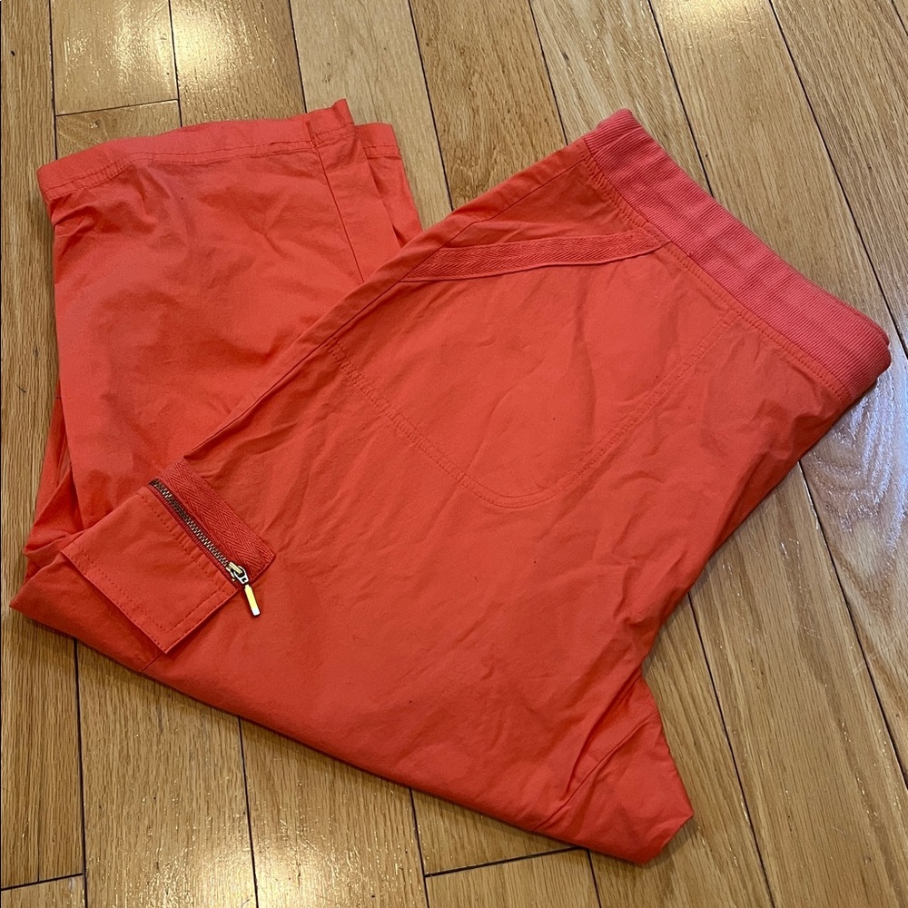 Chico's Zenergy Coral Orange Cotton Cargo Capri Pants Size 2/L